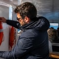 Regole e Sicurezza per l'Uso delle Attrezzature a Bordo di una Barca da Gite